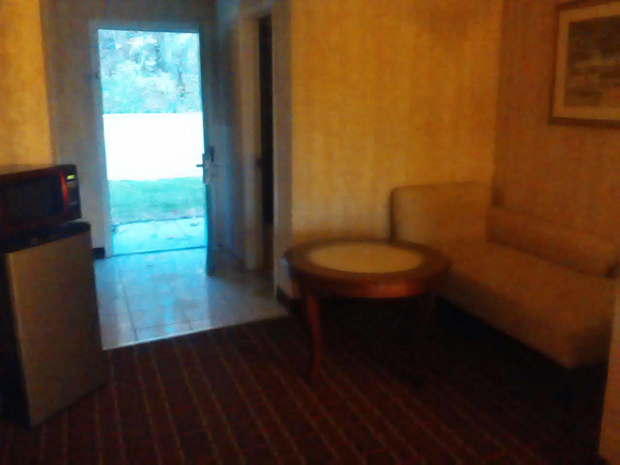 Executive Inn Coopersburg Exterior foto